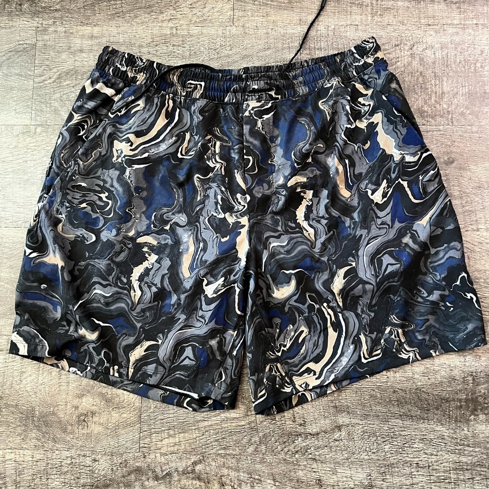 Lululemon Lined Pace Breaker - 7”